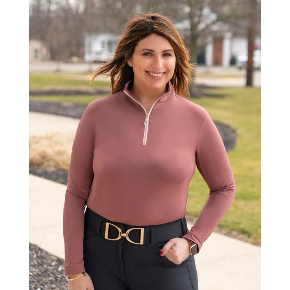 SOLD Tailored Sportsman Sunshirts